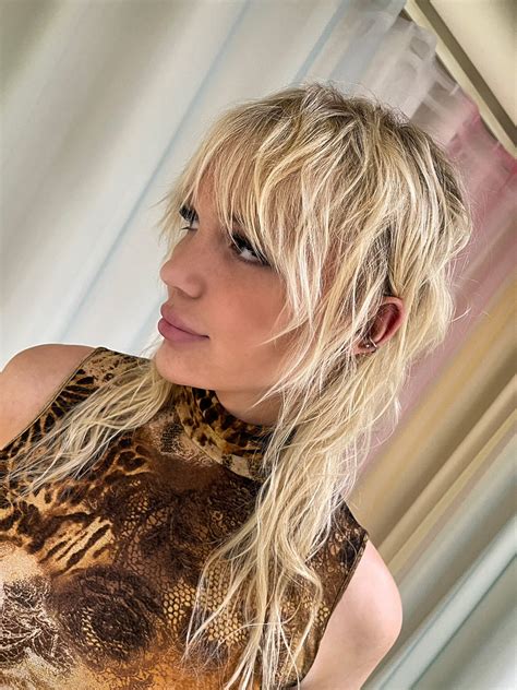 clarabelle on Twitter: "Shining bright like a diamond in the sky ️