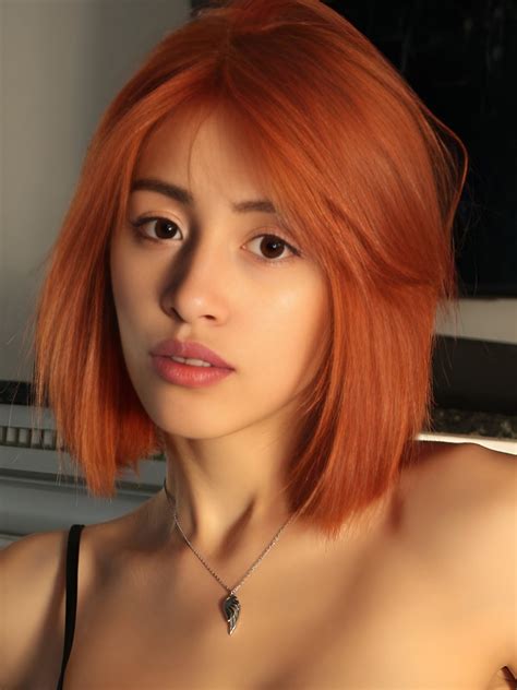 Elfa Floria (Model) Age, Wiki, Height, Weight, Biography, Boyfriend