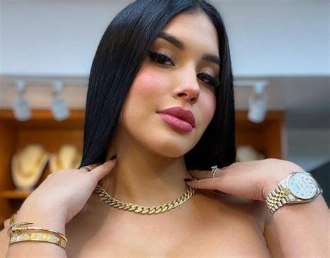 Roxana Ventura Biography, Age, Pictures, Height, Weight, Instagram 