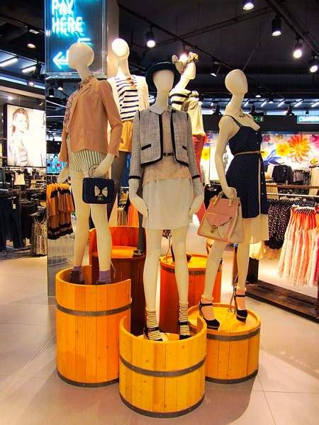 retail store design ideas  increase sales