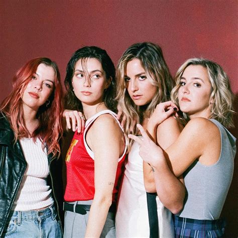 Everything Is Boring - The Beaches - LETRAS.MUS.BR