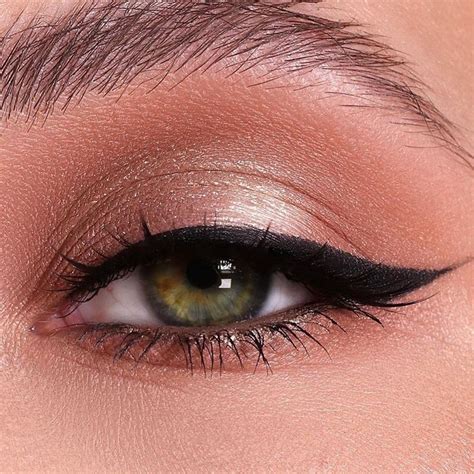 Maybelline New York on Instagram: “Tag the wing to your liner that you ...