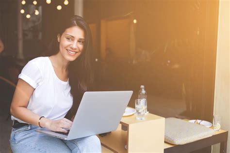 Qual Seção Do Currículo Deve Incluir Cursos E Certificações Relevantes