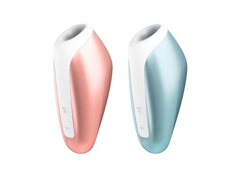 The Chicago Athenaeum - Satisfyer Love Breeze | 2020