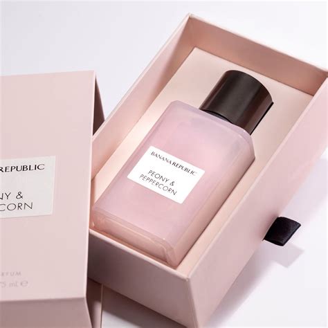 Banana Republic Peony & Peppercorn 75 ml E.D.P | קלאב פארם