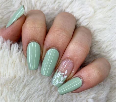 45+ Gorgeous Mint Green Nails To Try This Year For A Fresh Manicure