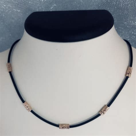 Voronin Silver Колье шнурок из каучука с накладками из серебра - купить ...
