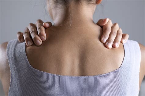 How Acupuncture Can Relieve Swimmer’s Shoulder • Acupuncture Pain