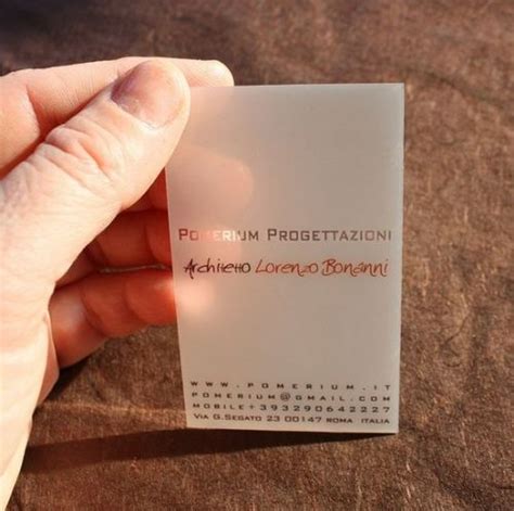30 потрясающих прозрачных визиток | Business card design, Transparent ...
