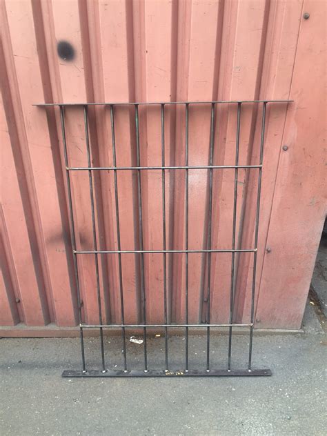 SECURITY WINDOW GRILL BARS LARGE – UK Display Stands