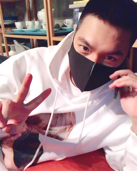 7 Funny Poses of Lee Min-ho, From Diving in the Pool to Sleeping in the ...
