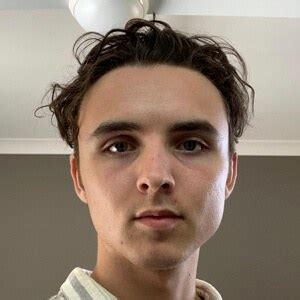 Darcy Ahrns - Trivia, Family, Bio | Famous Birthdays