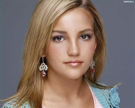 Jamie Lynn Spears, Portret, Kolczyki