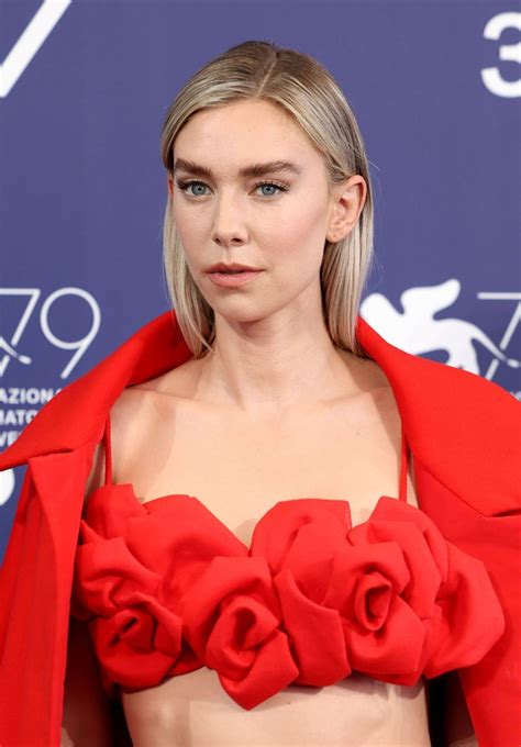 vanessa kirby nip slip 8