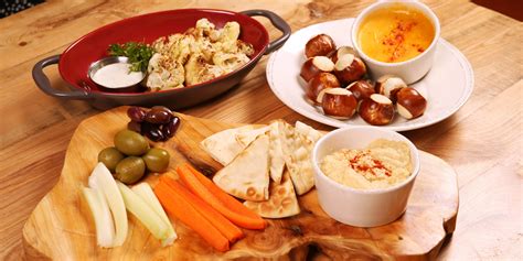Dining | Hotel Indigo Naperville Riverwalk
