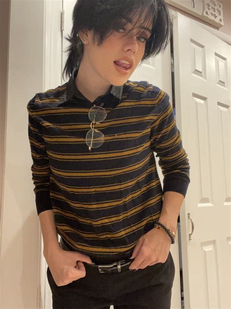 🎧 on Twitter: "slutsgiving https://t.co/ekvsu77OSA" / Twitter