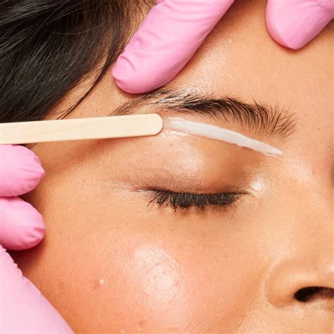Brow Waxing Services | Benefit Cosmetics