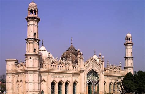 Top 10 Historical Places in Lucknow: Check Timing & Entry Fee