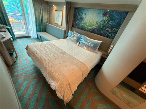 video   deluxe reef view stateroom  verandah