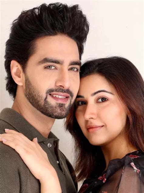 Yeh Rishta actor Rohit Purohit’s romantic pics with wife Sheena Bajaj