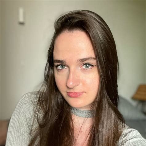 Santa Norvaisaite (@s.norva_xo) on Threads