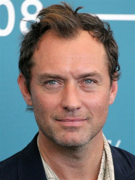 Jude Law's Instagram, Twitter & Facebook on IDCrawl