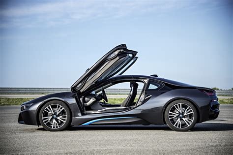 The BMW i8 Coupe and BMW i8 Roadster - Is BMW’s Green and Clean Hybrid ...