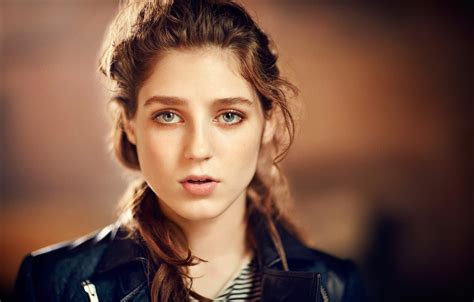 10 Best Birdy Songs of All Time - Singersroom.com