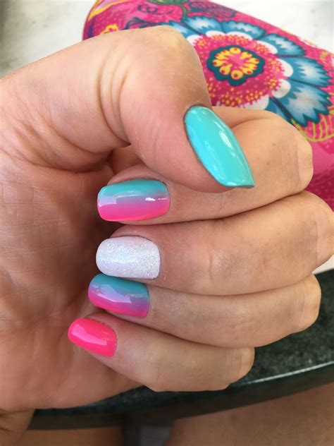 Pin di Larissa su UNHAS