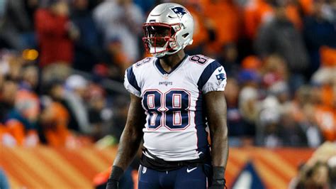 Patriots place Martellus Bennett on injured reserve