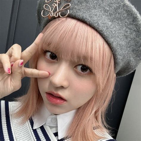 Pin de 𓇼 en ᅠᅠ ⃘ꔫ ᅠᅠ ׅ .ᅠᅠ | Lily, Las chicas mas hermosas, Chicas