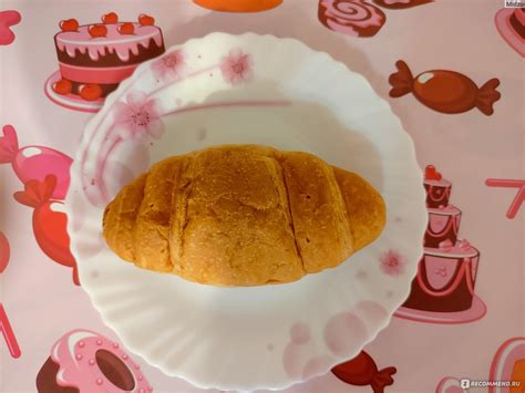 Круассаны 7Days Круассан Cookies с кремом "фундук" и кусочками печенья ...