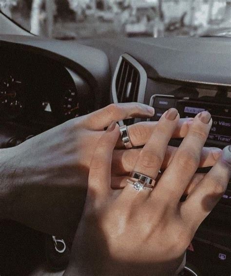 Pin by maddy on love | Couple engagement pictures, Cute engagement ...