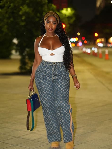AshCash 💰 (@ashtendesiray) • Instagram photos and videos
