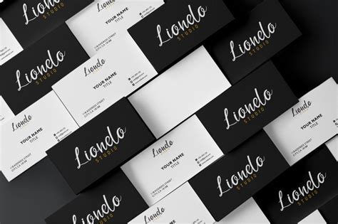 LIONELLO By Edric Studio | TheHungryJPEG