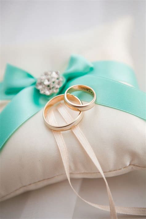 Подушечка для колец с бирюзовым бантом | Ring pillows, Wedding rings ...