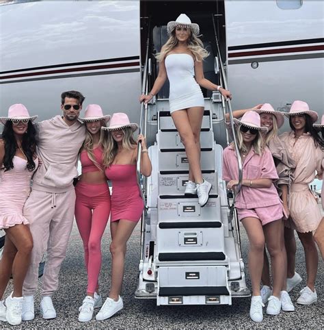 Dustin Johnson's brother Austin, wife have 'Masters mindset' | New York