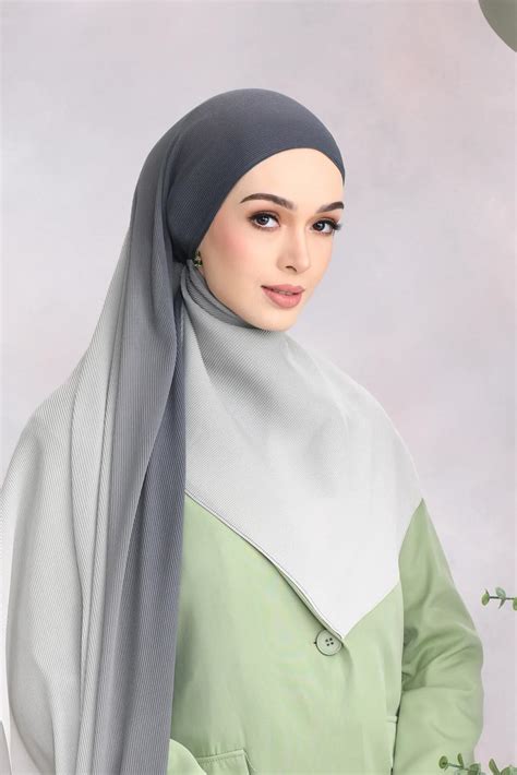 Arabic Hijab: Elegant and Comfortable Modest Wear (Zyrah) - Kaftan.ae