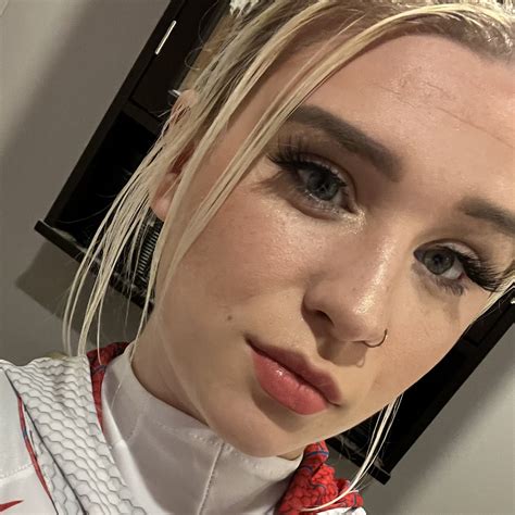 Chloee Mae's videos and clips | Official account | LoyalFans