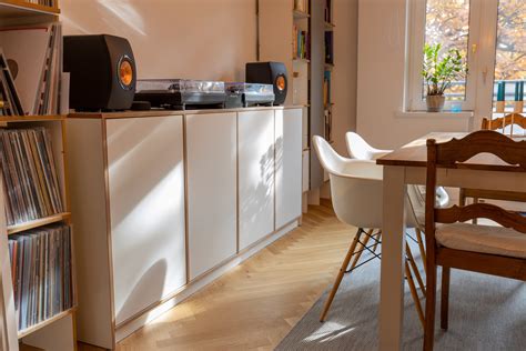 Which is Quieter: Vinyl or Laminate? - Eastwood Carpets & Flooring