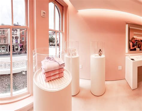 Glossier (Georgetown) - DA Case Study