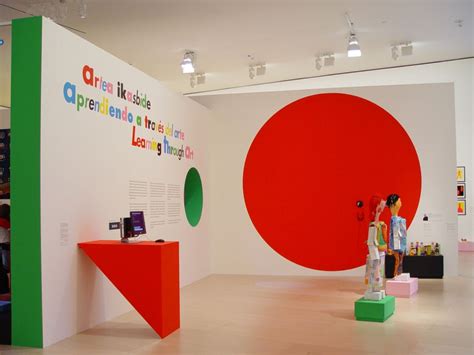 Learning Through Art 2003 | Guggenheim Museum Bilbao