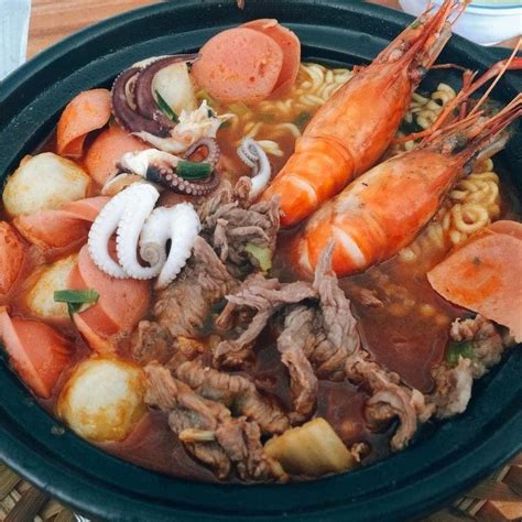 Hình ảnh mì cay ngon và hấp dẫn