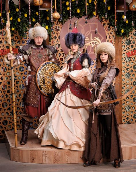 Казахский национальный костюм in 2021 | World cultures, Fantasy fashion ...
