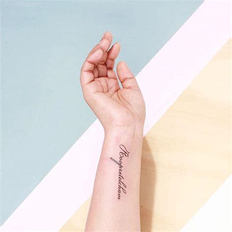 180 Delicate Feminine Tattoos - Lovely Photos - Nexttattoos