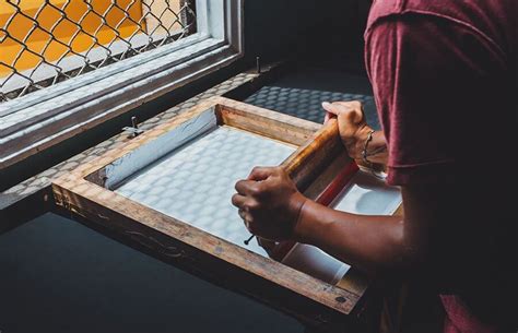 ways  print  plastic action press