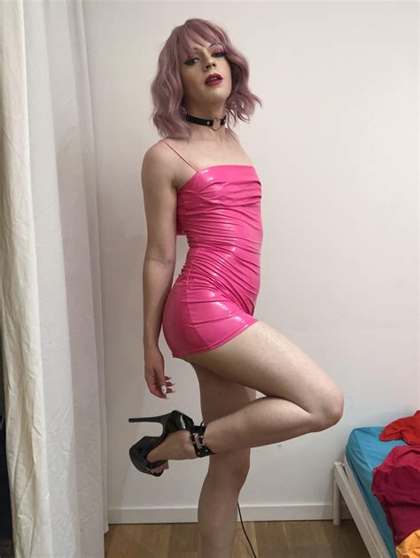 Felt really fem in that outfit 🥰 : r/femboy