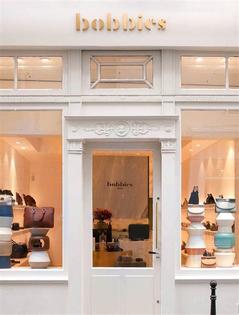 Boutique Bobbies - Paris - 3ème - Chaussures et Maroquinerie