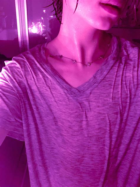 Your cute femboy friend in dripping wet tshirt 💫🌸 : r/Onlyfans_Promo