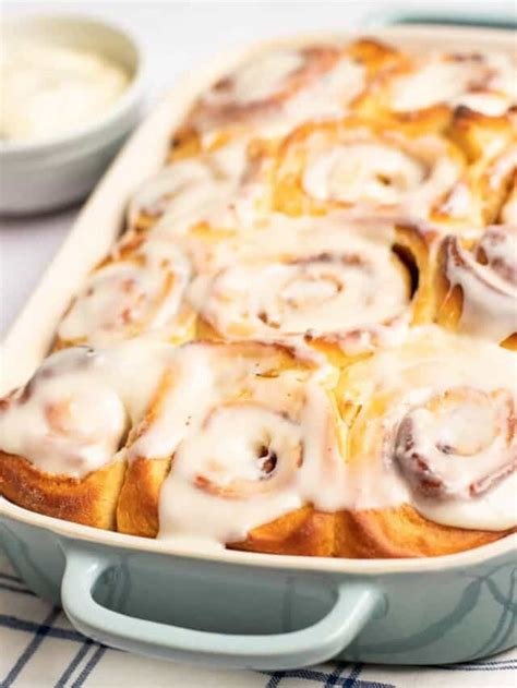 Overnight Cinnamon Rolls - All Things Mamma